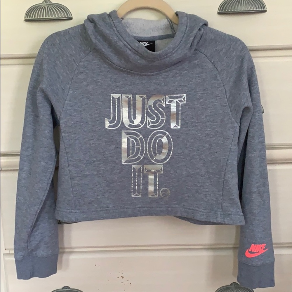 Nike cropped hoodie